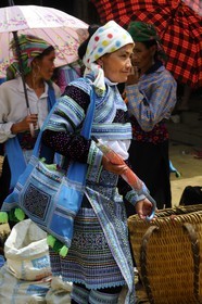 Vietnam, Lao Cai province, North-West Sapa district, multi-ethnic market at Muong Hum