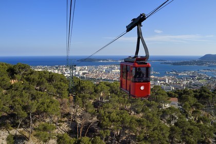 France, Var, Toulon, the cable car from the Mont Faron, the city and the naval base (Arsenal) in the Rade (Roadstead) in the background