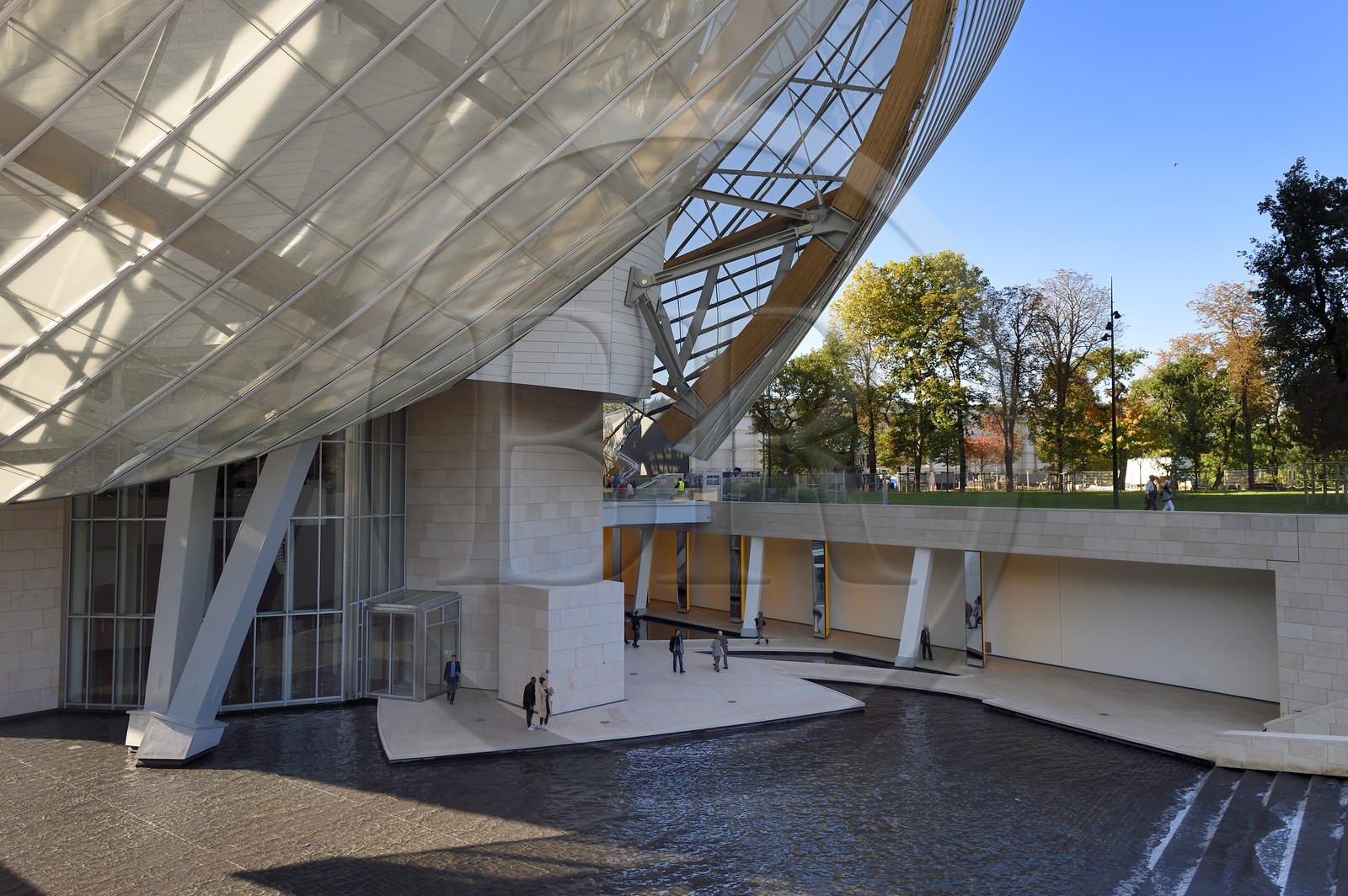 France, Paris (75), la Fondation Louis Vuitton de l'architecte Frank Gehry (Demande d'autorisation nécessaire avant publication)