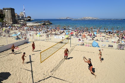 France, Bouches-du-Rhône (13), Marseille, quartier des Catalans, plage des Catalans