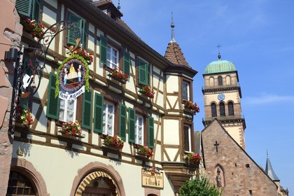 France, Haut Rhin, Kaysersberg, half-timbered house on the Old Market square and the Sainte Croix church