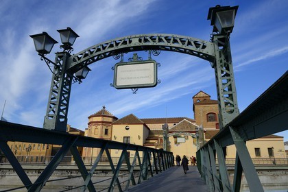 Espagne, Andalousie, Malaga, église de la confrérie de Mena et le pont des Allemands