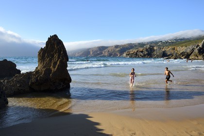 Portugal, région de Lisbonne, Cascais, petite plage sauvage de Abano au nord de la plage de Guincho sur la côte d'Estoril