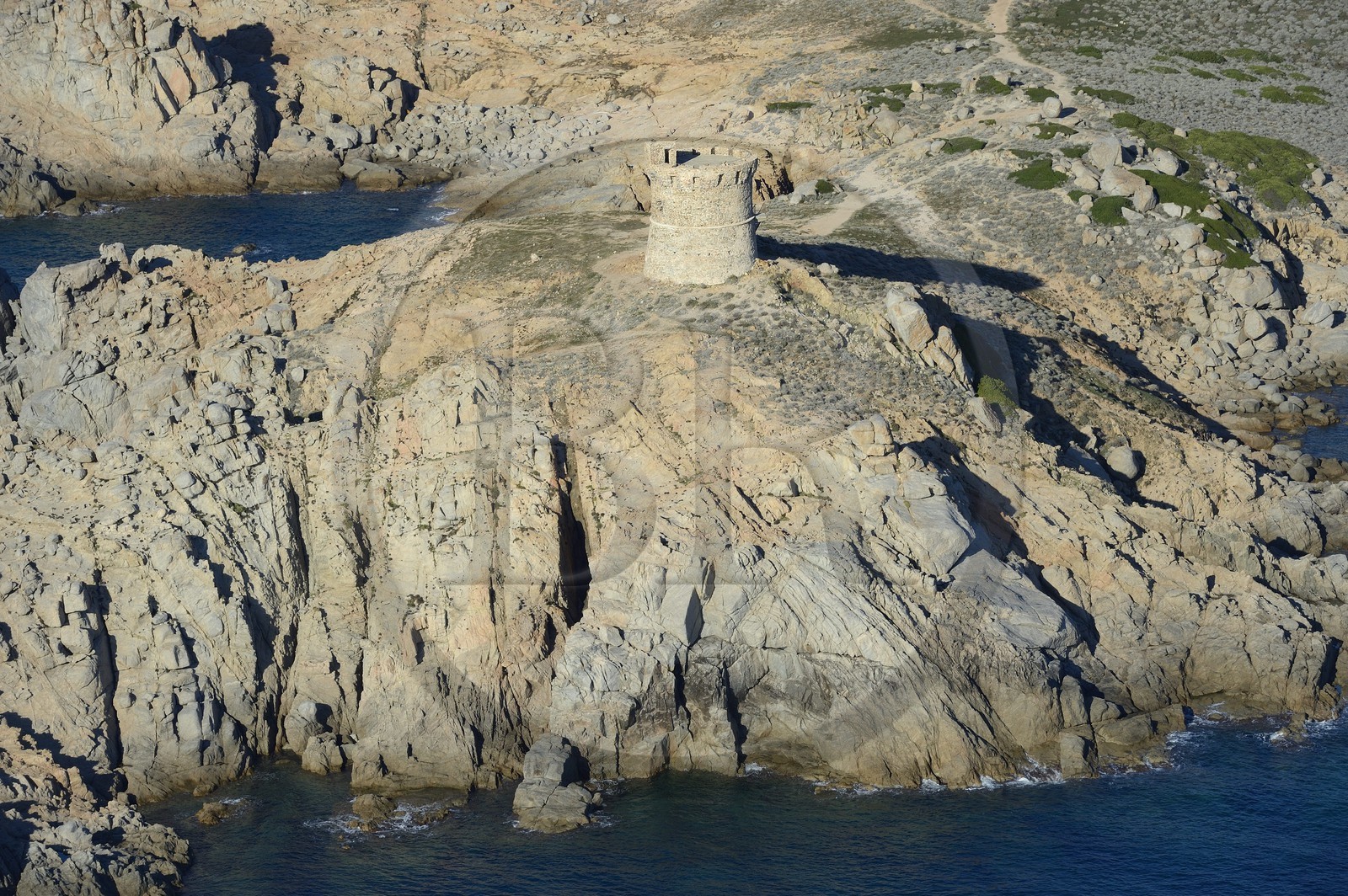 France, Corse-du-Sud (2A), Cargèse, la tour génoise de la pointe d'Omigna (vue aérienne)