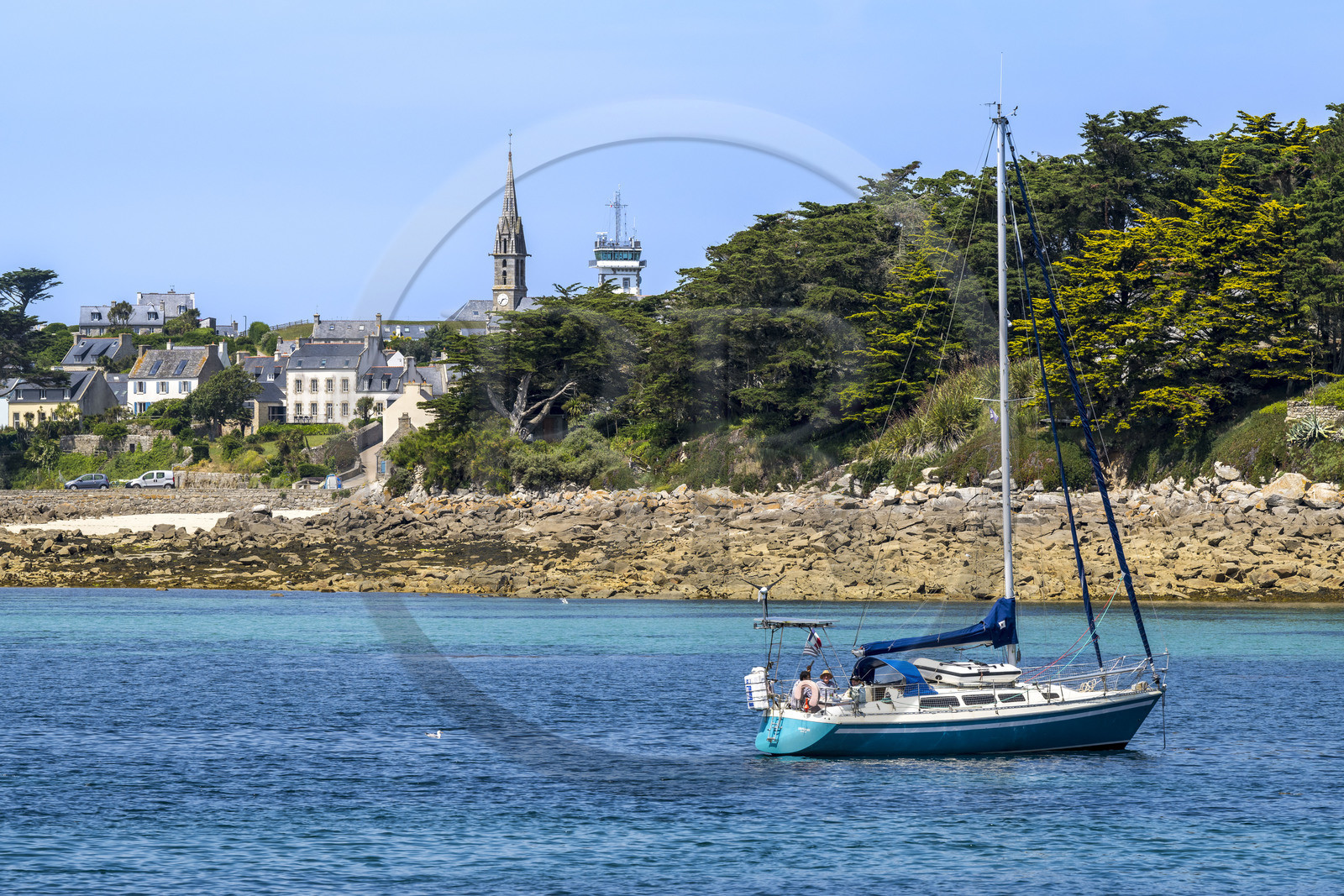 France, Finistère (29), Iles du Ponant, Ile de Batz, l'église Notre-Dame-du-Bon-Secours dans le bourg