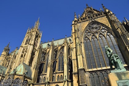 France, Moselle, Metz, the place d'Armes, statue of Marshal Fabert in front of Saint Etienne cathedral with the arrow of the Mutte Tower