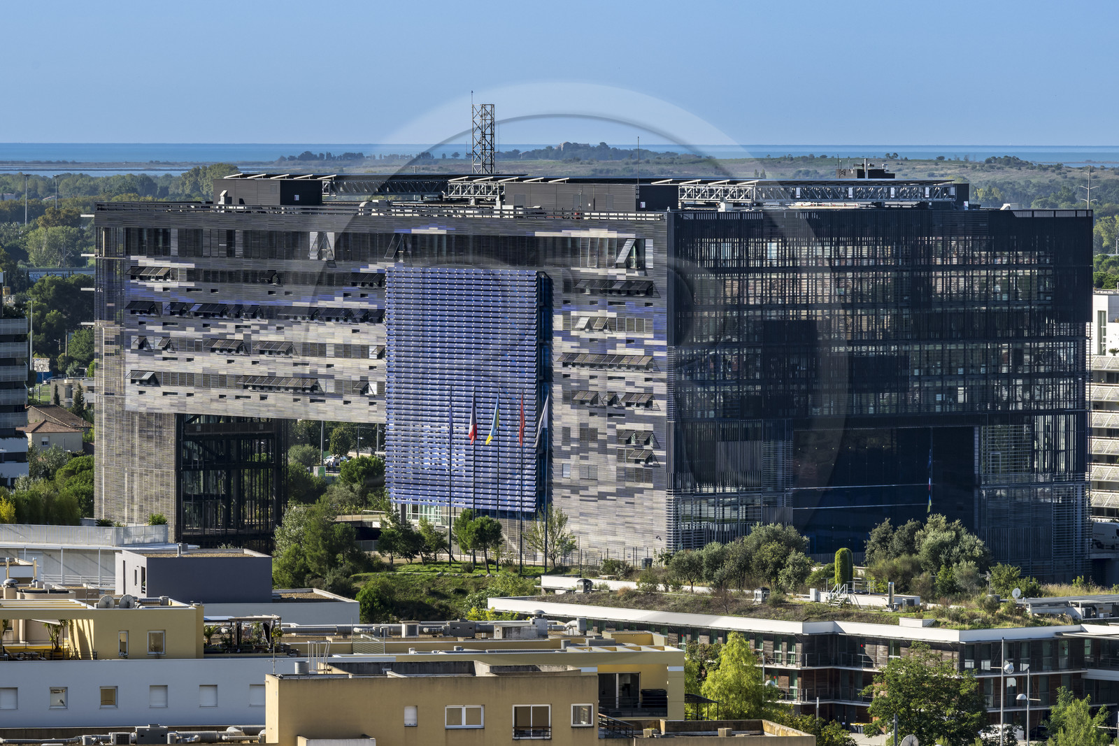France, Hérault (34), Montpellier,  quartier de Port Marianne, l'Hotel de Ville conçu par les architectes Jean Nouvel et François Fontès