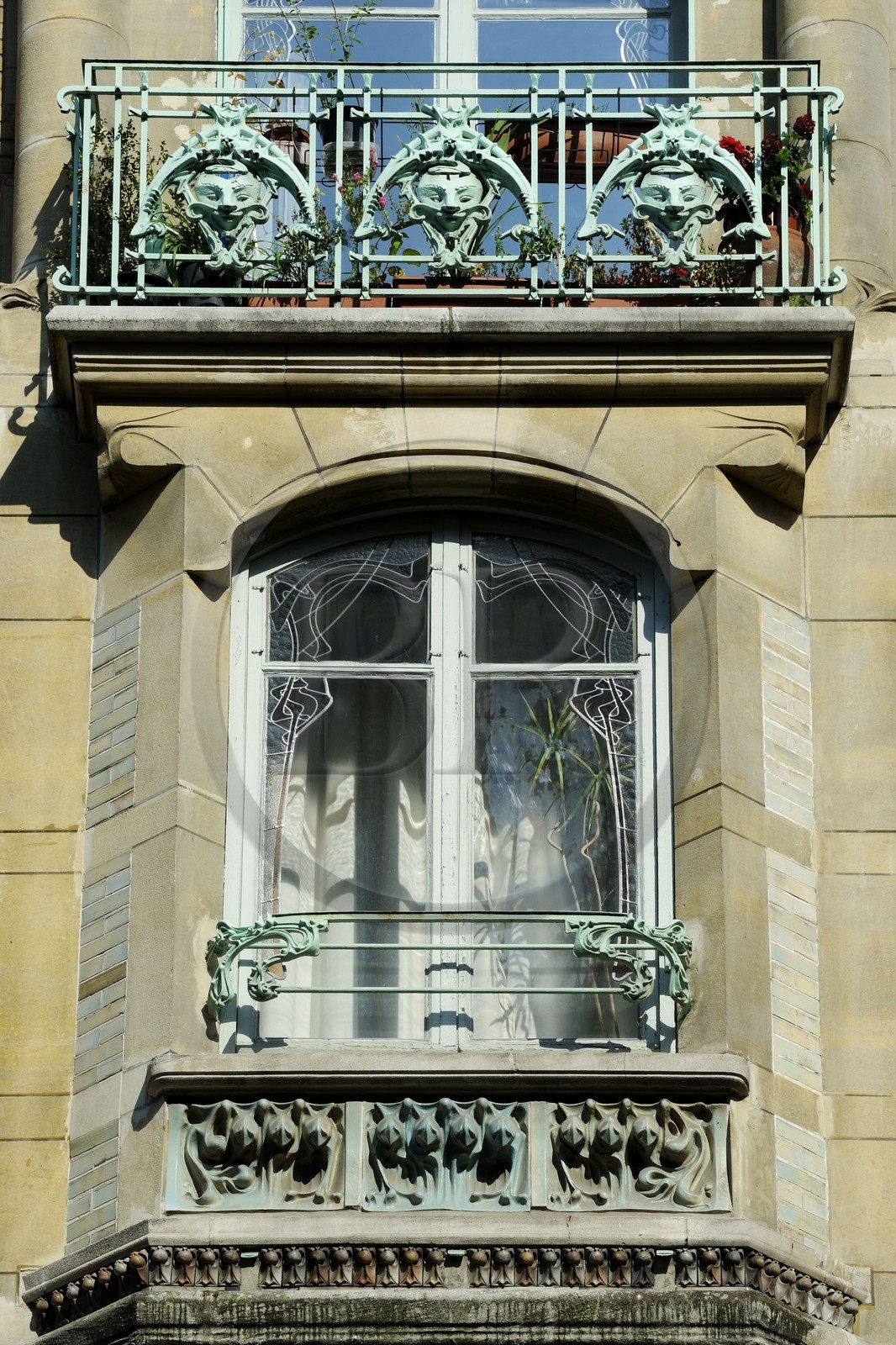 France, Paris (75), le Castel-Beranger, immeuble du 14 rue La Fontaine de style Art Nouveau  par Hector Guimard
