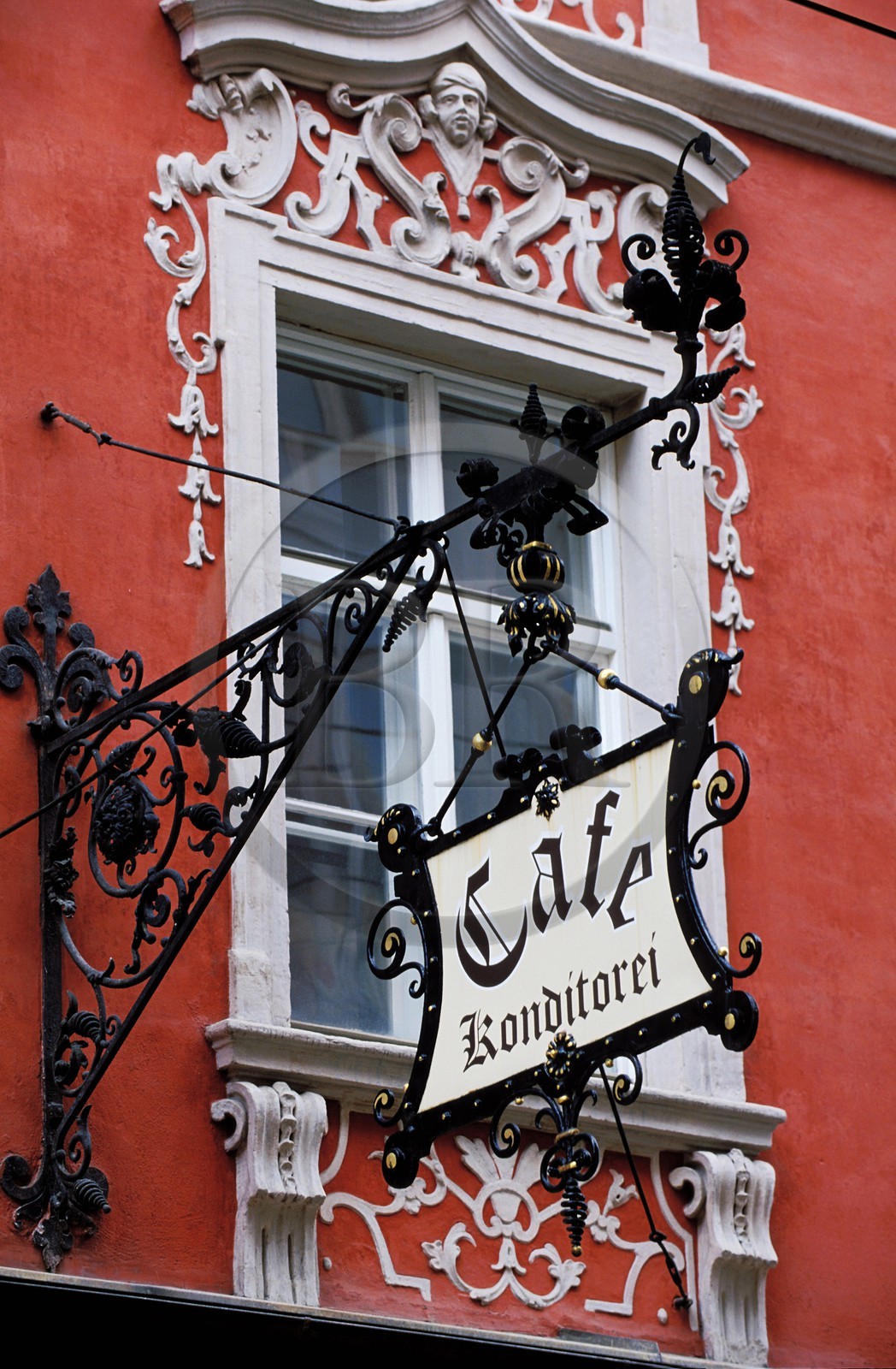 Autriche, Styrie, Graz, centre historique classé Patrimoine Mondial de l'UNESCO, enseigne de café