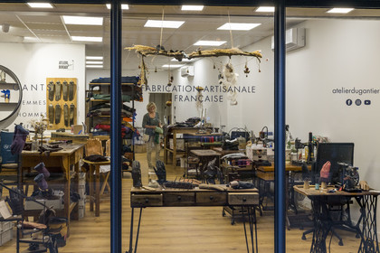 France, Aveyron, Millau, shop and workshop of L'Atelier du Gantier, manufacturer of leather gloves