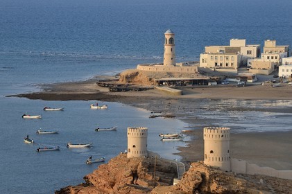 Sultanate of Oman, Ash Sharqiyah South Governorate, city and harbour of Sur, the old fishing quarter of Al Ayjah and its lighthouse