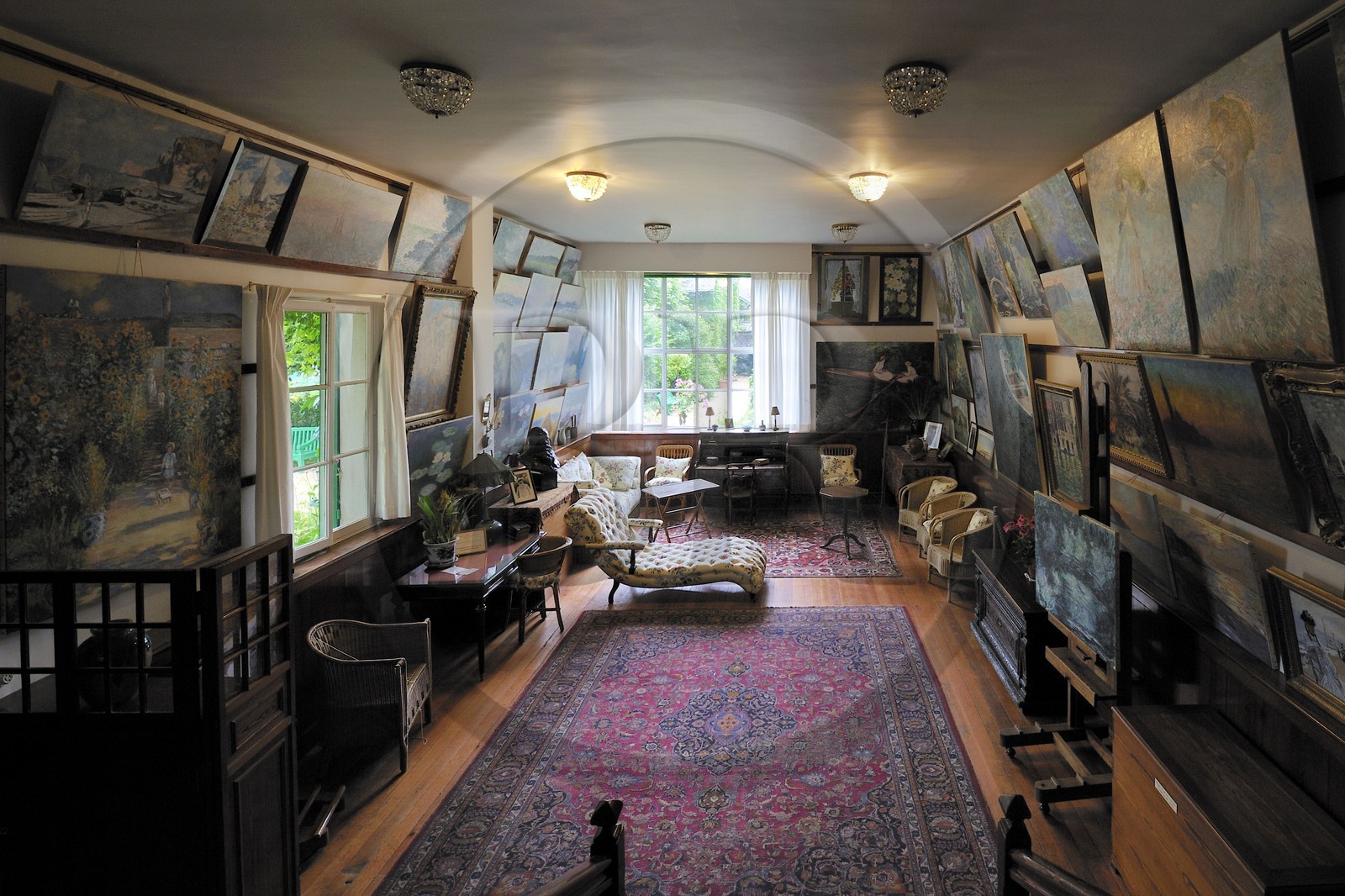 France, Eure (27), Giverny, la maison de Claude Monet, le premier atelier transformé en salon et salle de présentation de son vivant