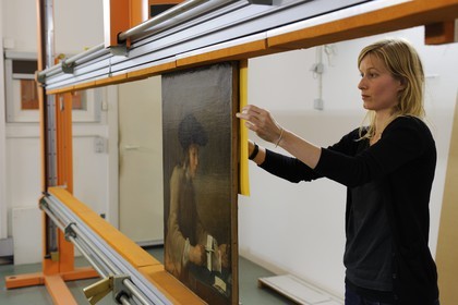 France, Paris (75), Laboratoire du Centre de recherche et de restauration des musées de France (C2RMF), salle de radiographie