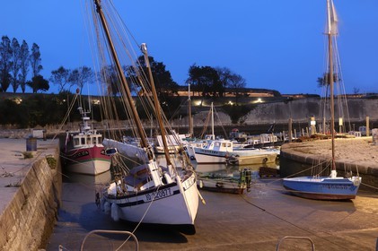 France, Charente-Maritime (17), Ile d'Oléron, Le Château d'Oléron, le port