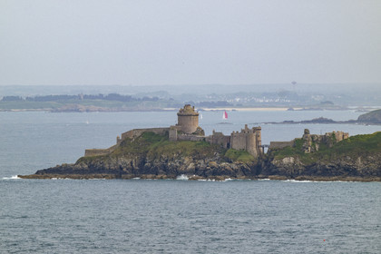 France, Côtes d'Armor (22), Grand Site de France Cap d'Erquy – Cap Fréhel, Plévenon, le Fort La Latte ou château de la Roche Goyon du XVème siècle
