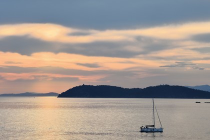France, Var, Iles d'Hyeres, Parc National de Port Cros (National park of Port Cros), Porquerolles island, view from the Fort du Petit Langoustier on the Peninsula of Giens