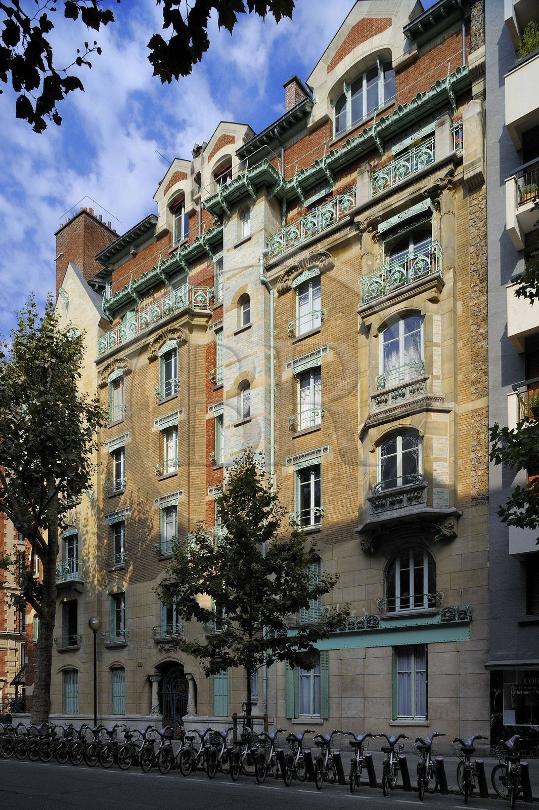 France, Paris (75), le Castel-Beranger, immeuble du 14 rue La Fontaine de style Art Nouveau  par Hector Guimard France, Paris (75), le Castel-Beranger, immeuble du 14 rue La Fontaine de style Art Nouveau  par Hector Guimard