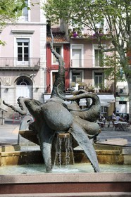 France, Hérault (34), Sète, place Léon Blum, fontaine le Poufre création de l'artiste Pierre Nocca