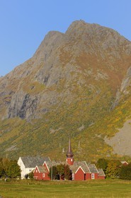 Norvège, Nordland, Iles Lofoten, ile de Flakstadoy, église en bois de Flakstad