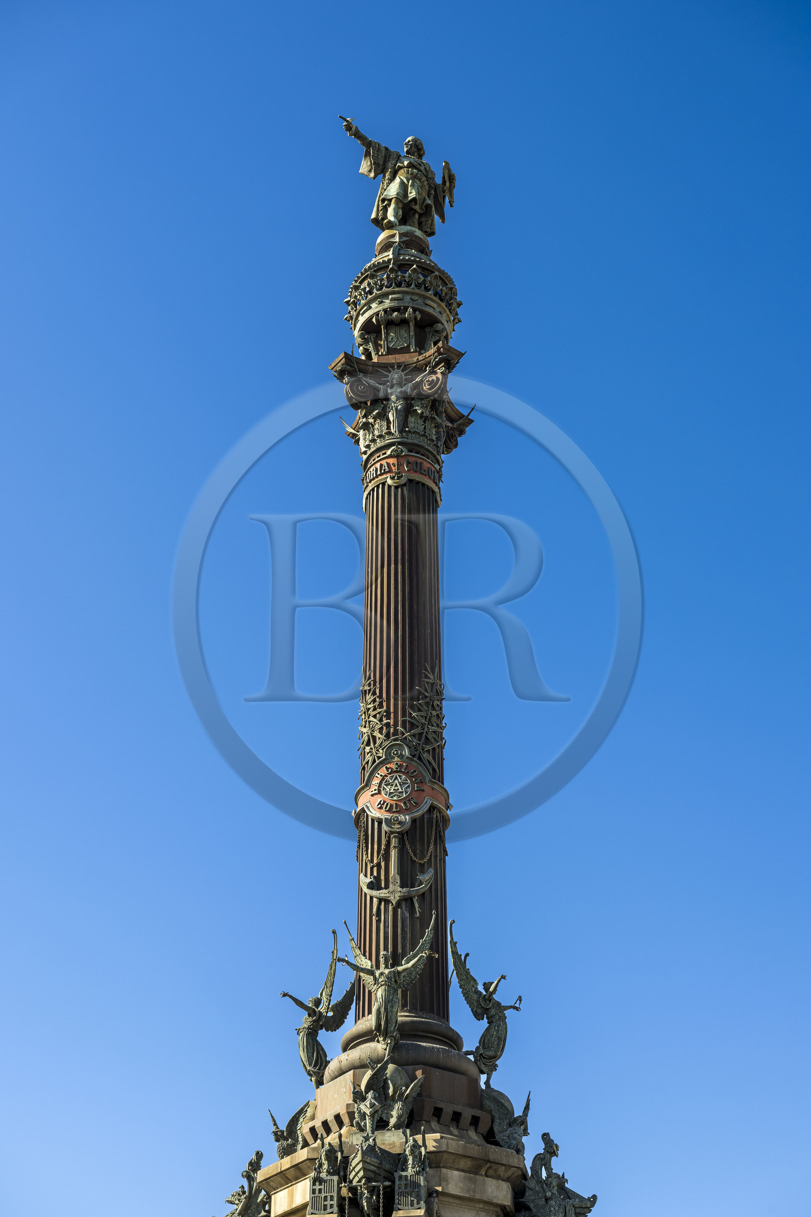 Espagne, Catalogne, Barcelone, quartier de La Barceloneta, Port Vell, la colonne Christophe Colomb de l'architecte Gaietà Buigas construite à l'occasion de l'exposition universelle de 1888