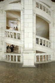 France, Loir et Cher (41), Vallée de la Loire classée Patrimoine Mondial de l' UNESCO, château de Chambord, l'escalier à double révolution attribué à Léonard de Vinci