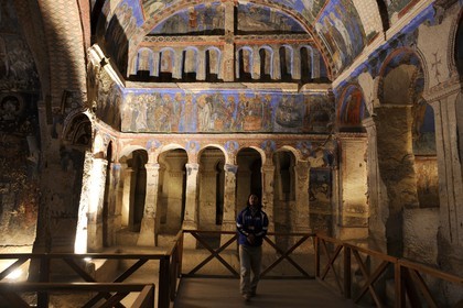Turquie, Anatolie Centrale, province de Nevsehir, Cappadoce classée Patrimoine Mondial de l'UNESCO, Göreme, le musée en plein air, église  à la Boucle troglodytique (Tokali Kilise)