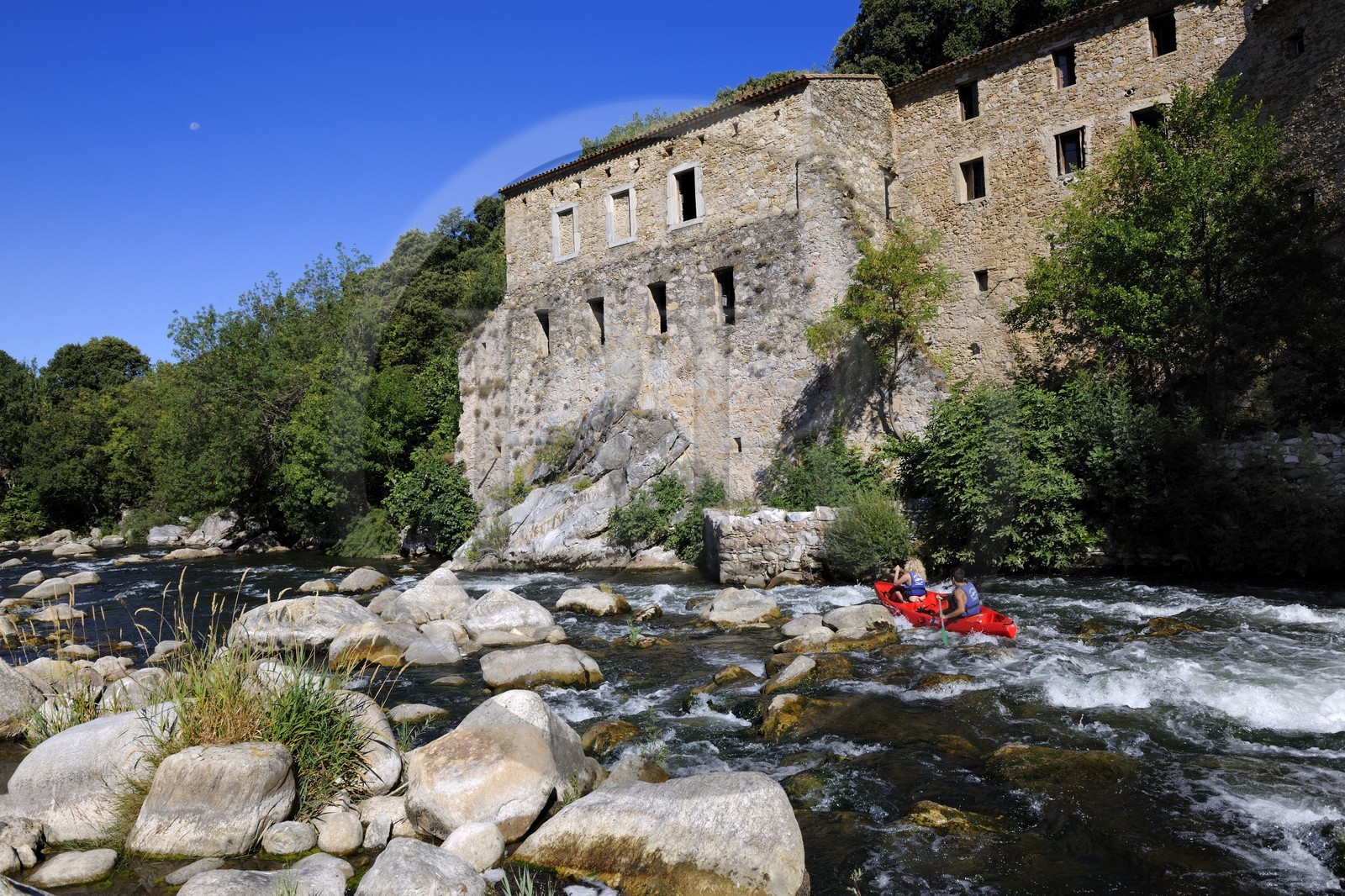 France, Hérault (34), vallée de l' Orb, descente en canoë-kayak de la rivière Orb au moulin de Travassac à Mons la Trivalle