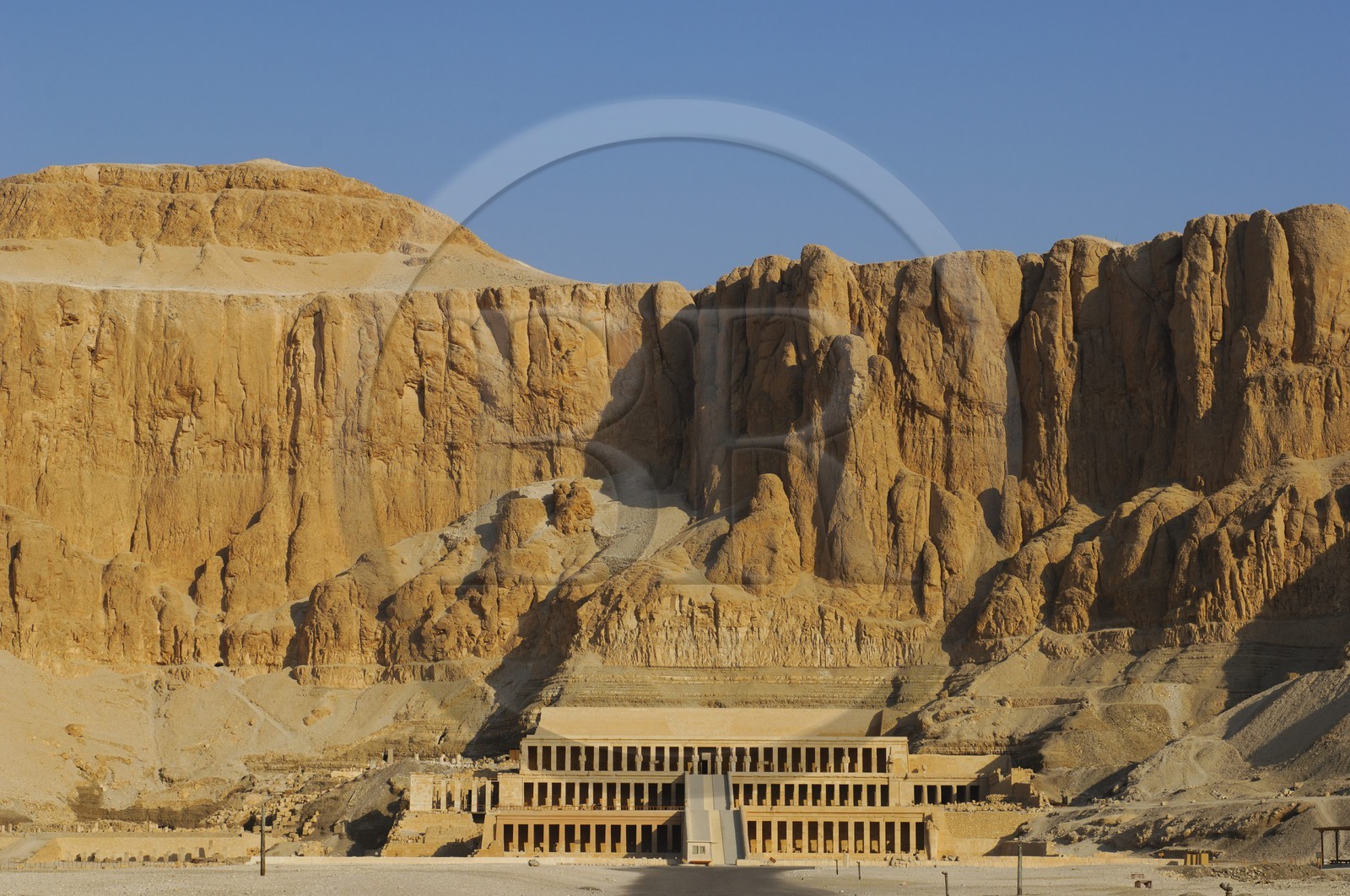 Egypte, Haute Egypte, vallée du Nil, environs de Louxor, nécropole thébaine classée Patrimoine Mondial de l'UNESCO, Thèbes Ouest, Deir el Bahari, temple d'Hatchepsout