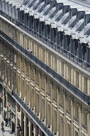France, Paris (75),  immeubles haussmanniens de la rue Scribe