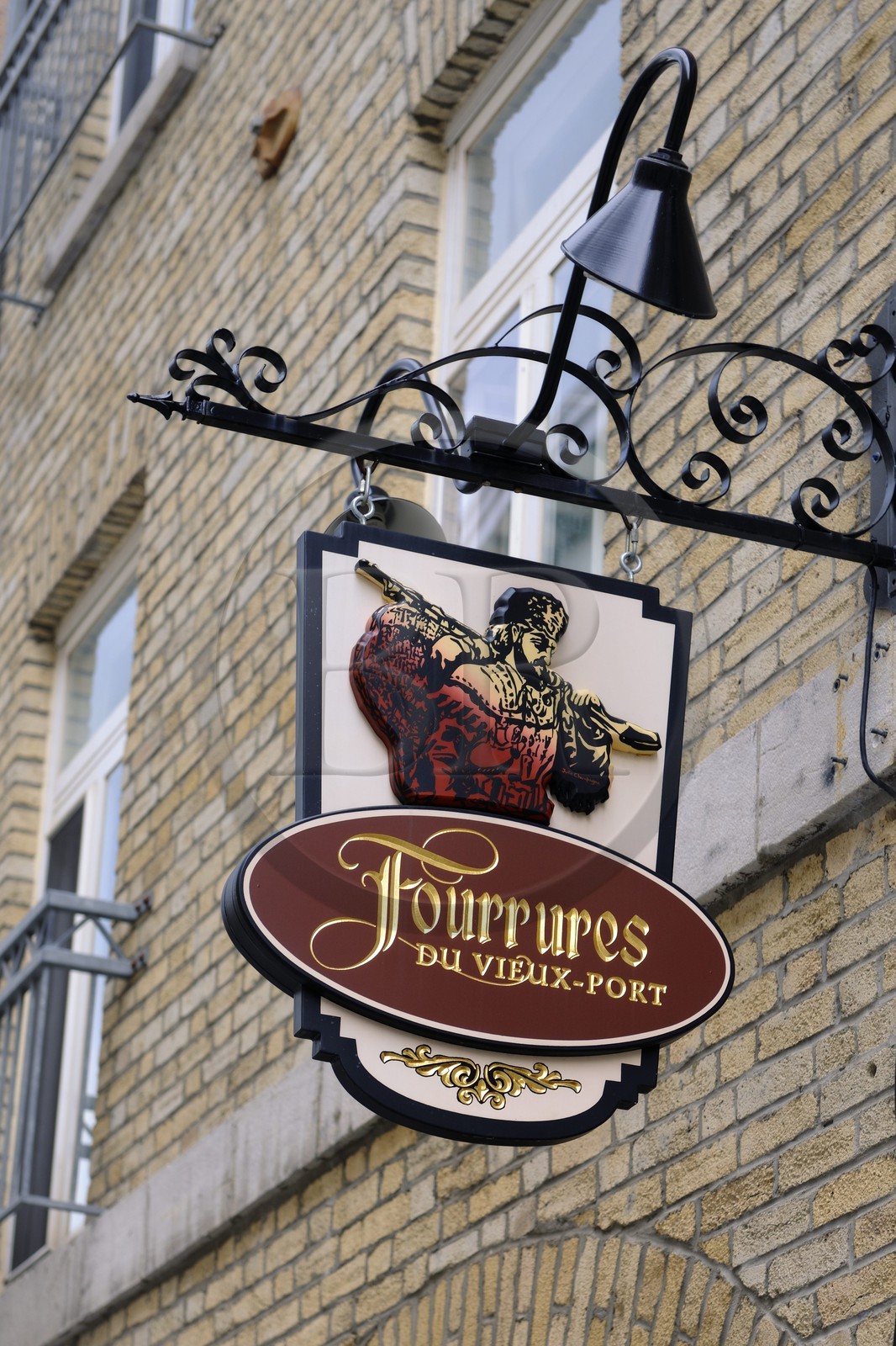 Canada, province de Québec, ville de Québec, Vieux-Québec classé Patrimoine Mondial de l'UNESCO, magasin de fourrures dans la partie basse de la vieille ville