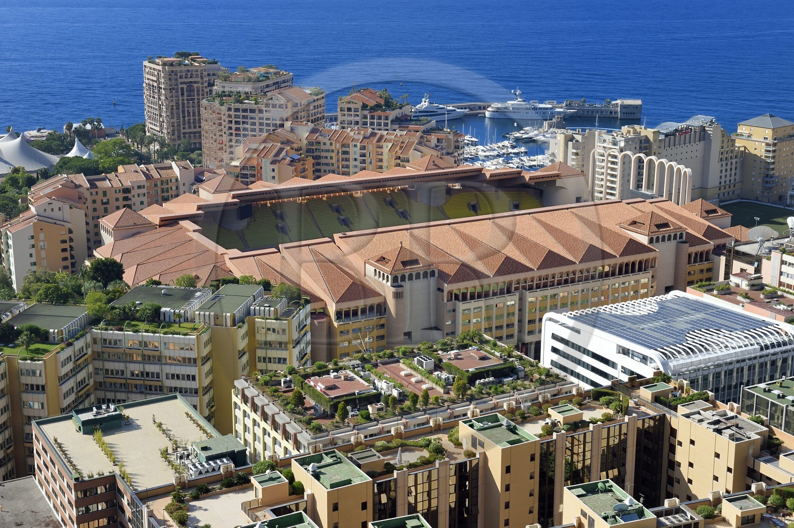 Principauté de Monaco, Monaco, le stade Louis II de football à Fontvieille