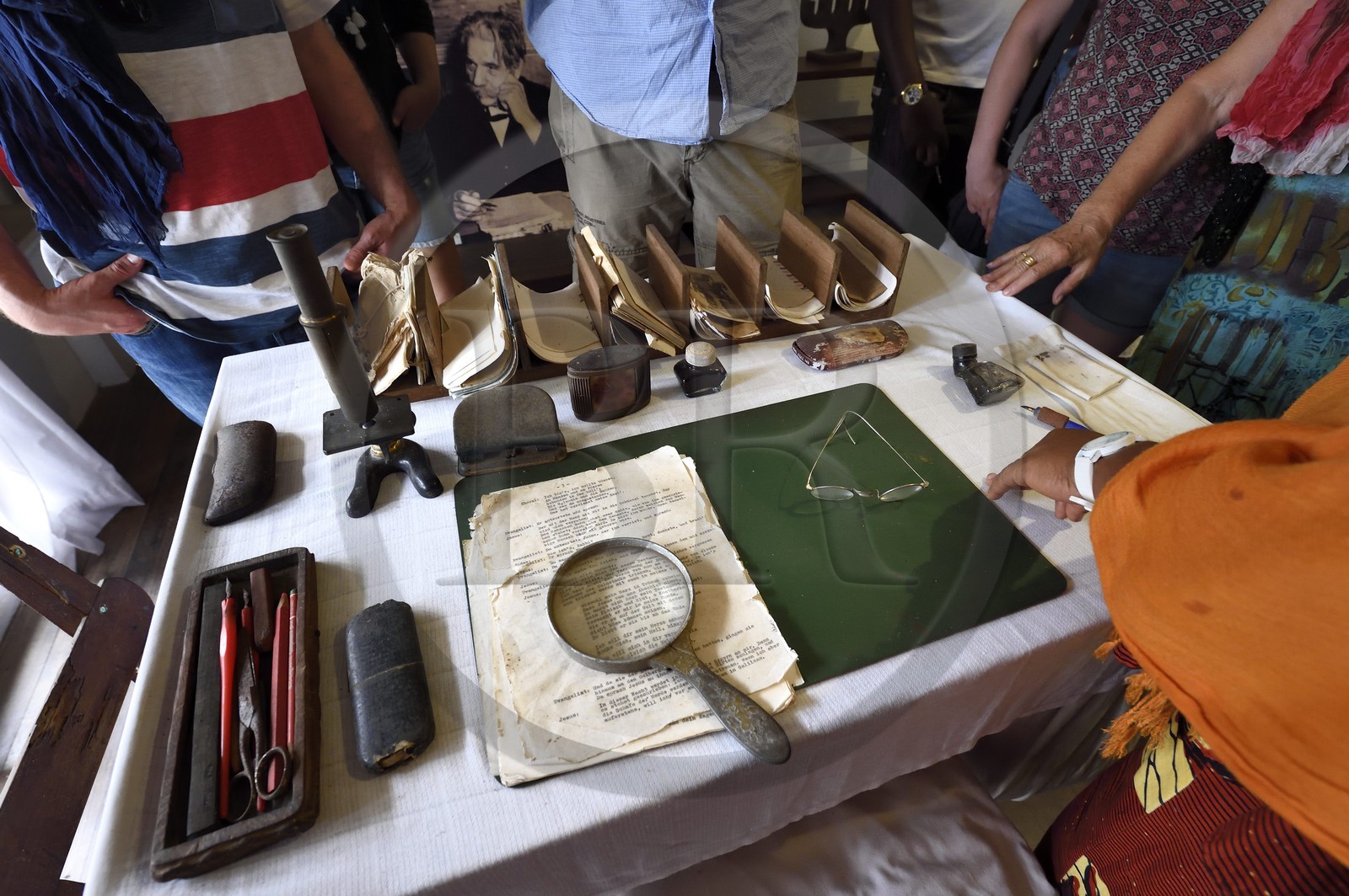 Gabon, Province du Moyen-Ogooué, Lambaréné, l'ancien Hopital Albert Schweitzer devenu musée, le bureau privé d'Albert Schweitzer tel qu'il était le jour de son décès Gabon, Province du Moyen-Ogooué, Lambaréné, l'ancien Hopital Albert Schweitzer devenu musée, le bureau privé d'Albert Schweitzer tel qu'il était le jour de son décès