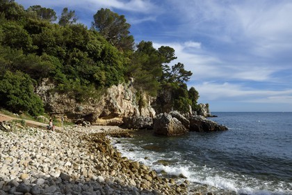 France, Alpes-Maritimes (06), Antibes, Cap d'Antibes, le sentier du Littoral Tire-poil (ou chemin des douaniers) à l'Anse de l'Argent Faux