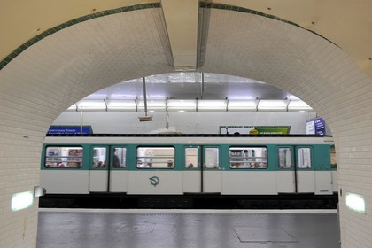 France, Paris (75), station de metro Saint-Lazare