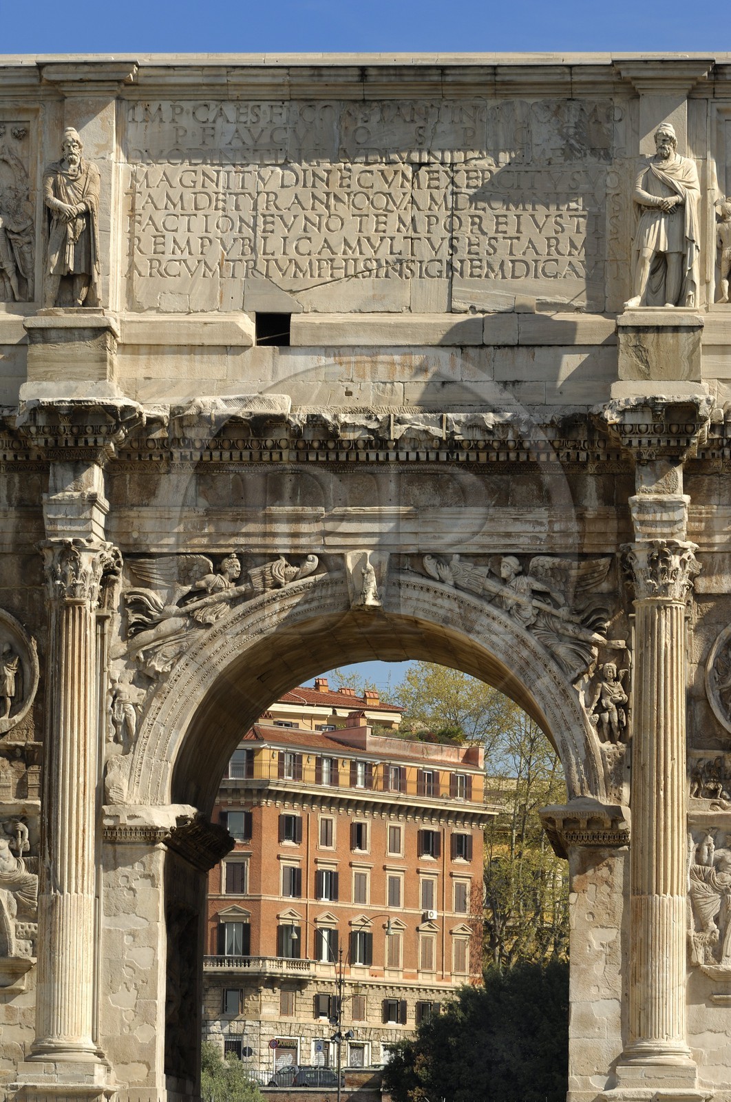 Italie, Latium, Rome, centre historique classé Patrimoine Mondial de l'UNESCO, le forum Romain, Arc de Constantin (Arco di Costantino)