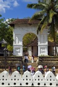 Sri Lanka, center province, Kandy, monumental gate in the gardens of the Temple of the Buddha Tooth (Sri Dalada Maligawa)