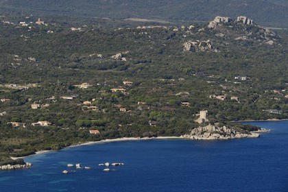 France, Corse-du-Sud (2A), Pianottoli-Caldarello, la tour génoise de Caldarello (vue aérienne)