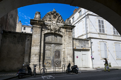 France, Charente Maritime, La Rochelle, portal of the Hotel de l’Intendance rue Pernelle