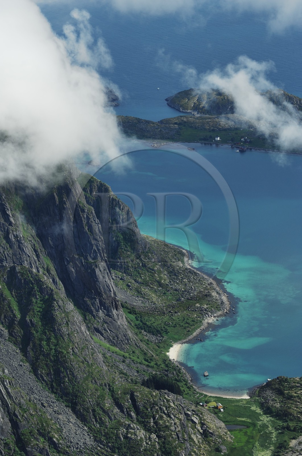 Norvège, Nordland, Iles Lofoten, Ile de Skrova (vue aérienne)