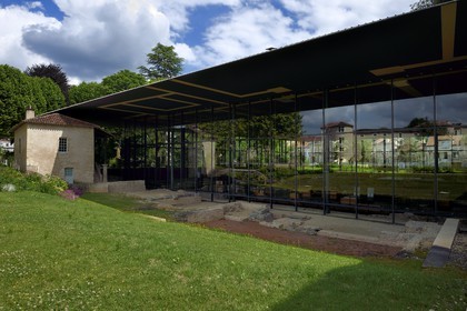 France, Dordogne, White Perigord, Perigueux, Vesunna museum, Gallo-Roman museum and site designed by architect Jean Nouvel (legal reference)