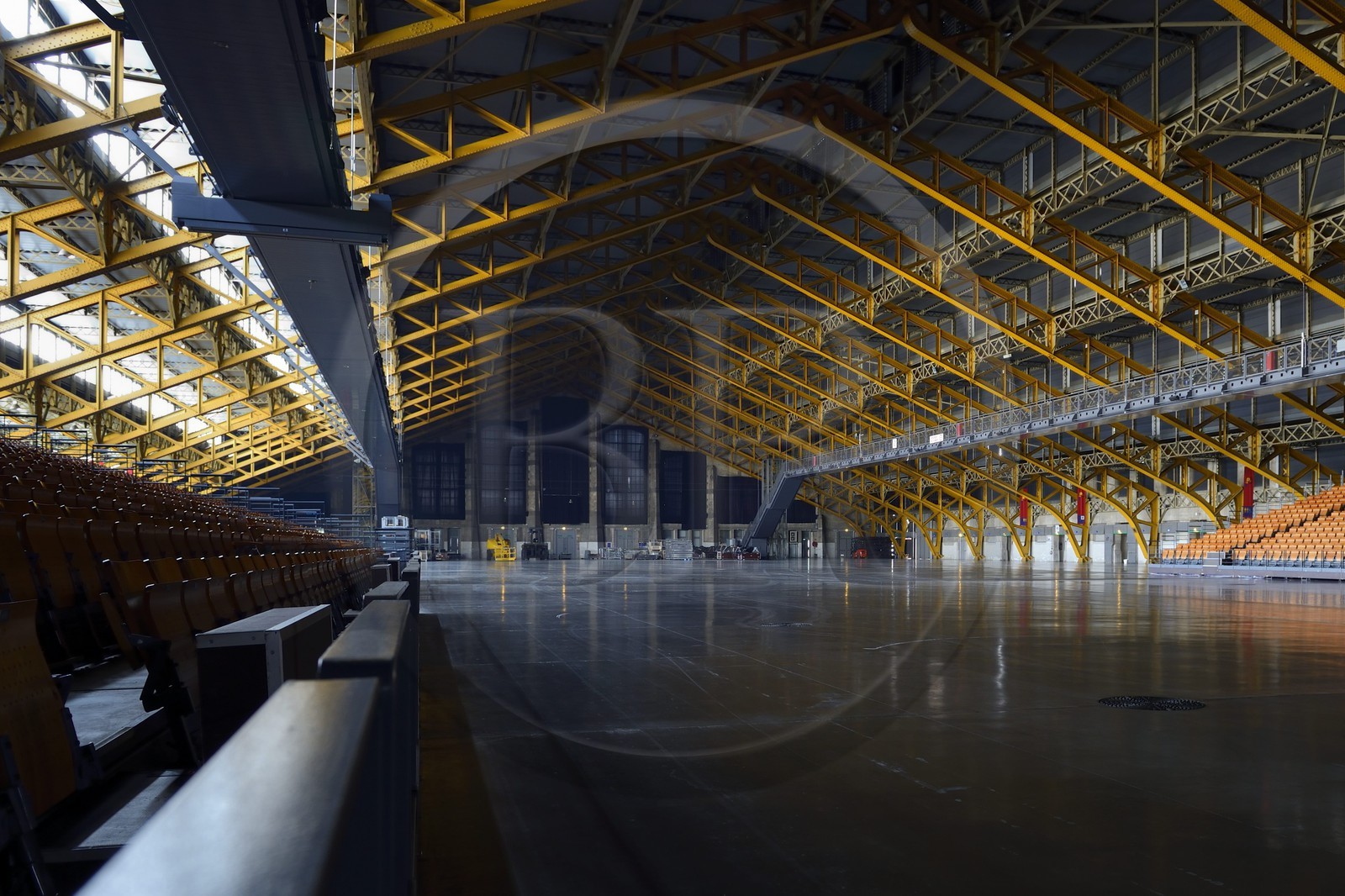 France, Rhône (69), Lyon, salles de concerts halle Tony Garnier de l'architecte Tony Garnier, la structure métallique