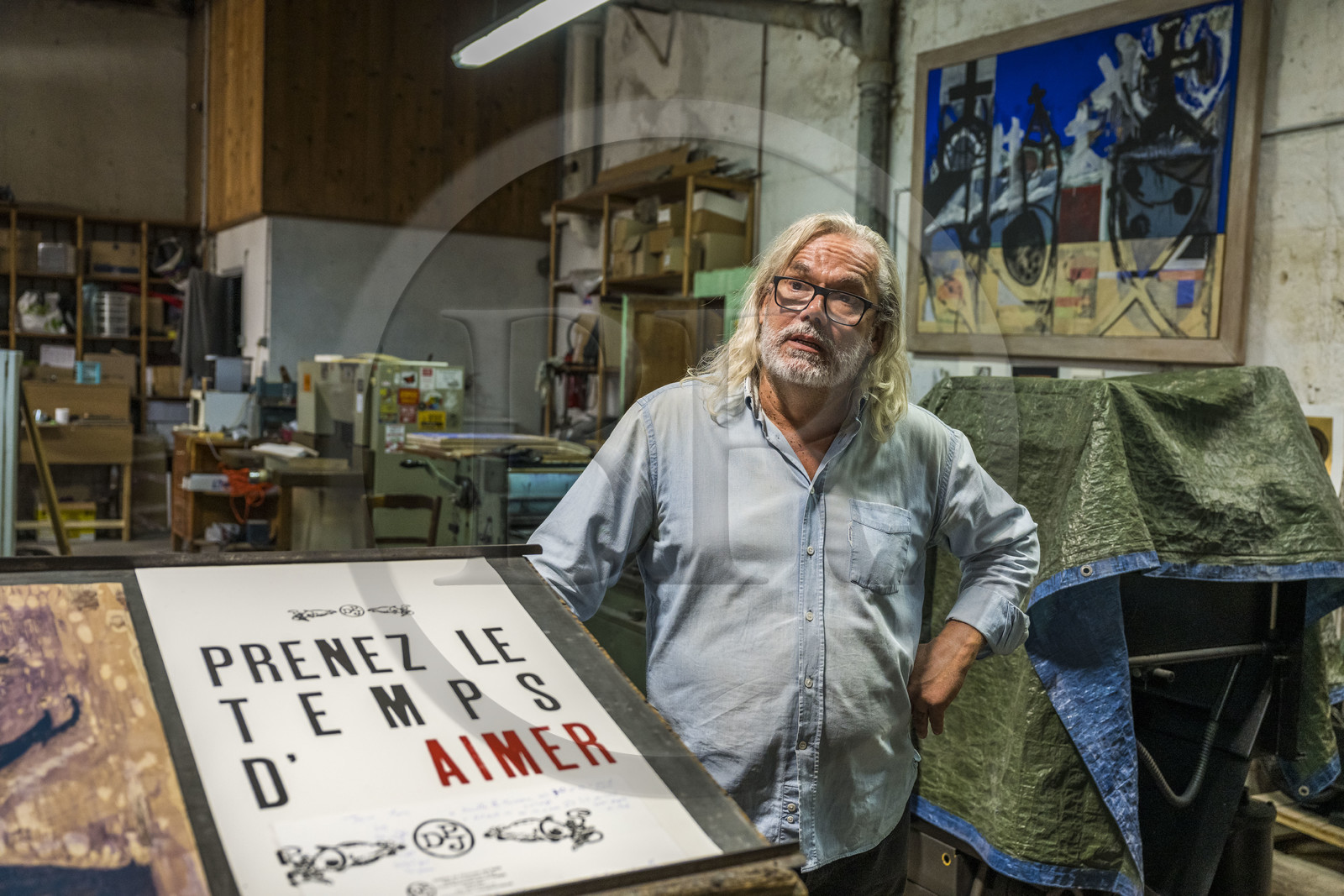 France, Hérault (34), Sète, Jean-Claude Dugrip dans l'Atelier DPJ, éditeur et imprimeur d'art