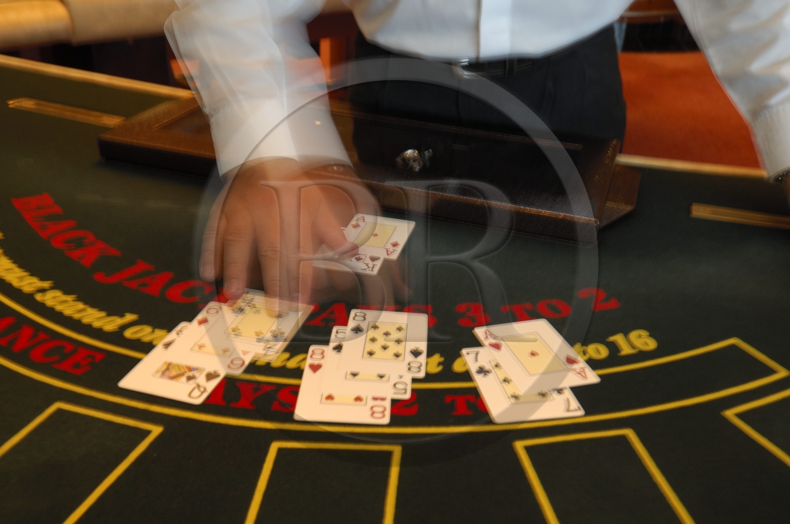 Italie, croisière à bord du Silvershadow de la compagnie Silversea, le casino, table de black jack