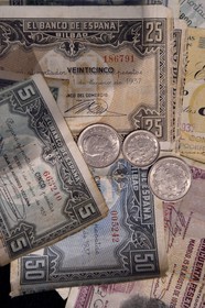 Spain, Basque Country, Biscay Province, Gernika-Lumo, Guernica Peace Museum Foundation, a museum of the history of Guernica, Pesetas, money of the Republic between 1931 and 1939