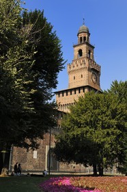 Italy, Lombardy, Milan, Castello Sforzesco (Sforza Castle), built in the 15th century by Duke of Milan Francesco Sforza, Torre del Filarete, tower built by architect Antonio di Pietro Averlino (or Averulino) also known as Filarete