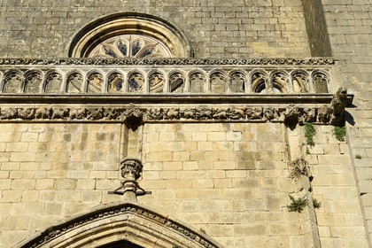 France, Dordogne, Perigord Pourpre, Beaumont du Perigord, 13th century Saint-Laurent-et-Saint-Front fortified church in english Gothic style