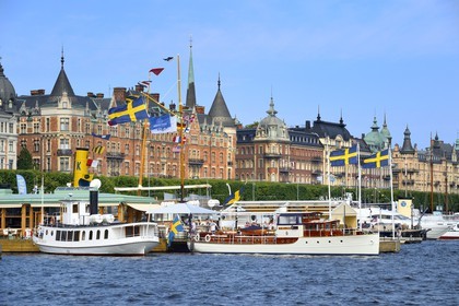 Sweden, Stockholm, Östermalm district, the prestigious avenue Strandvägen along the quays