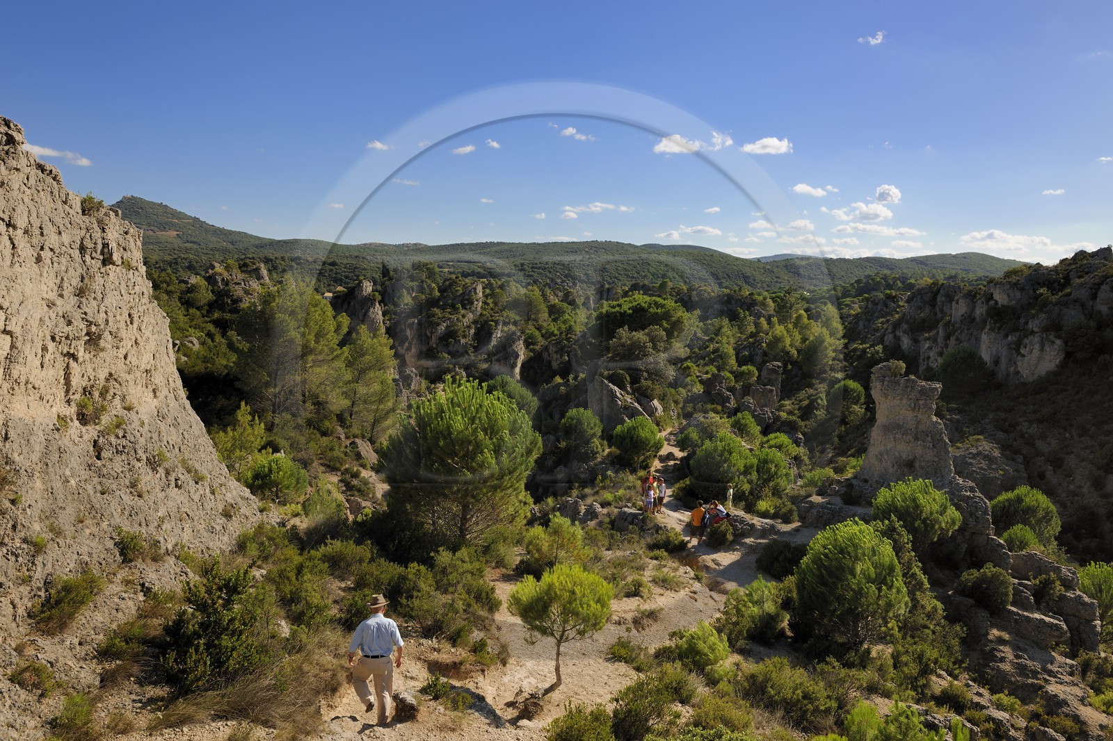 France, Hérault (34), Cirque de Mourèze, rochers dolomitiques