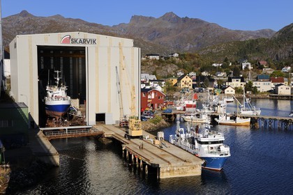 Norvège, Nordland, Iles Lofoten, Austvagoy, port de Svolvaer, chantiers navals