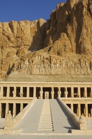 Egypte, Haute Egypte, vallée du Nil, environs de Louxor, nécropole thébaine classée Patrimoine Mondial de l'UNESCO, Thèbes Ouest, Deir el Bahari, temple d'Hatchepsout